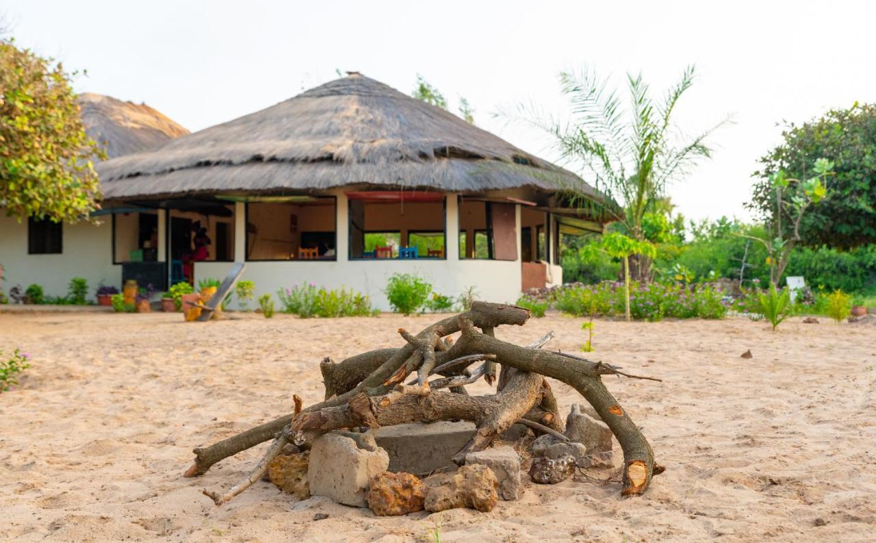 Tamba Kuruba Eco-Lodge Folonko Exteriör bild