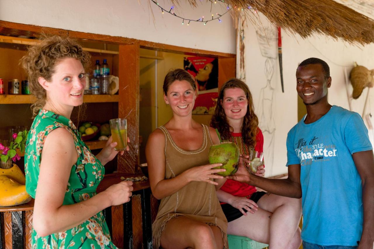 Tamba Kuruba Eco-Lodge Folonko Exteriör bild