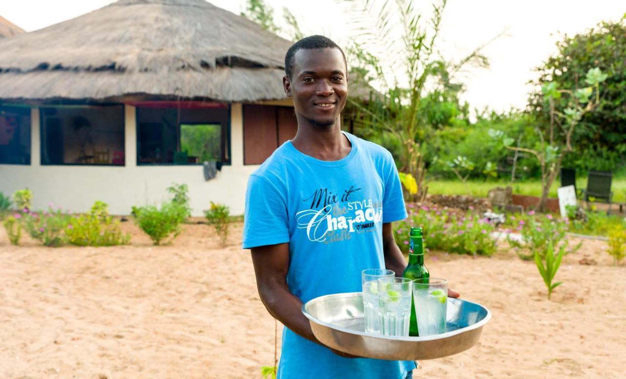 Tamba Kuruba Eco-Lodge Folonko Exteriör bild